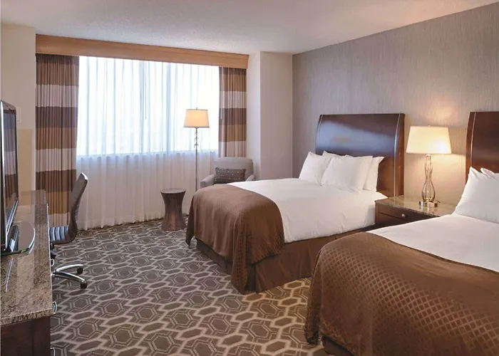 Hotel Doubletree By Hilton Downtown Tulsa