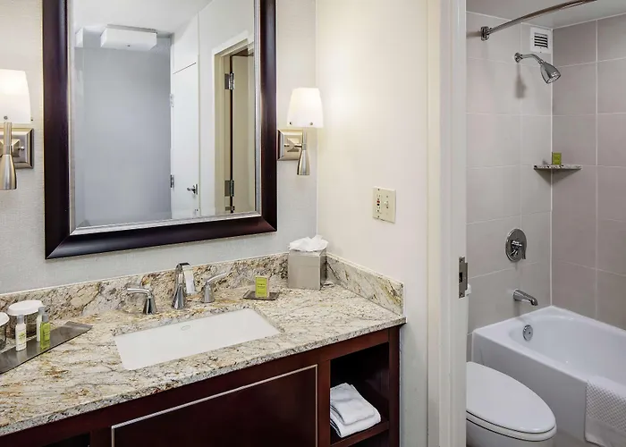 Hotel Doubletree By Hilton Downtown 4*
