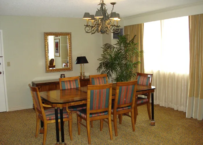 Doubletree By Hilton Downtown Hotel 4*