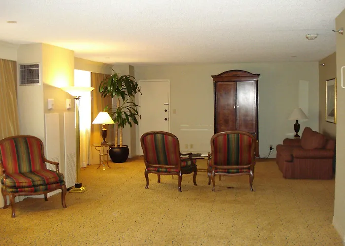 Doubletree By Hilton Downtown Hotel 4*