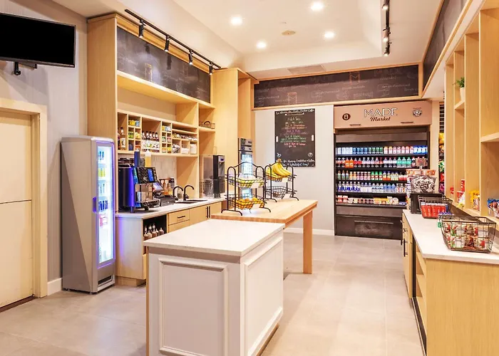 Hotel Doubletree By Hilton Downtown 4*