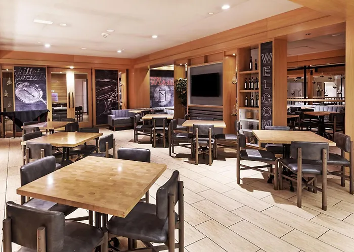 Doubletree By Hilton Downtown Hotel 4*