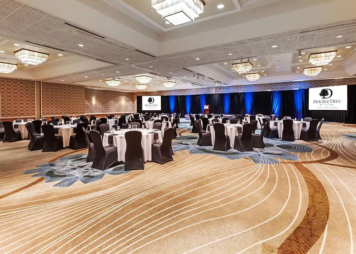 Doubletree By Hilton Downtown 4*