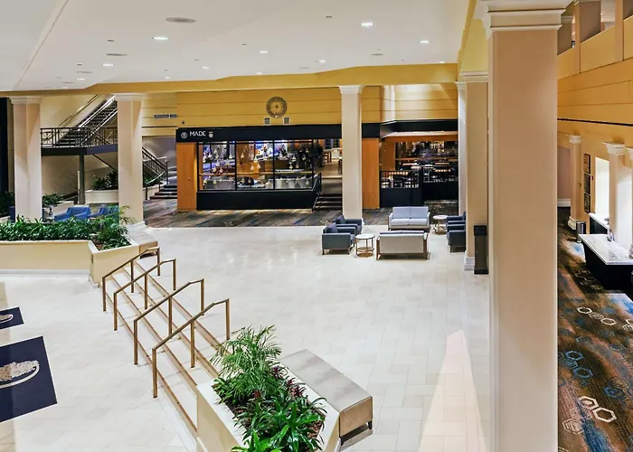 Doubletree By Hilton Downtown 4*