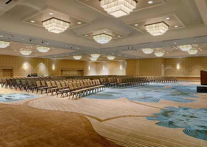 Doubletree By Hilton Downtown Hotel 4*
