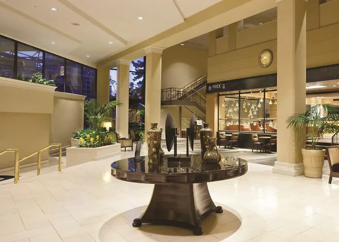 Doubletree By Hilton Downtown 4*