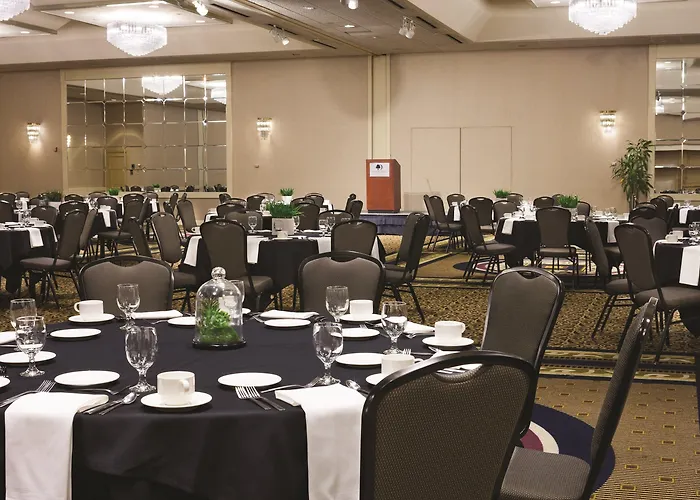 Hotel Doubletree By Hilton Downtown 4*