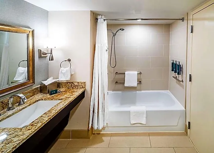 Doubletree By Hilton Downtown Tulsa