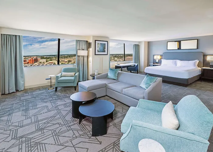 Doubletree By Hilton Downtown Hotel 4*